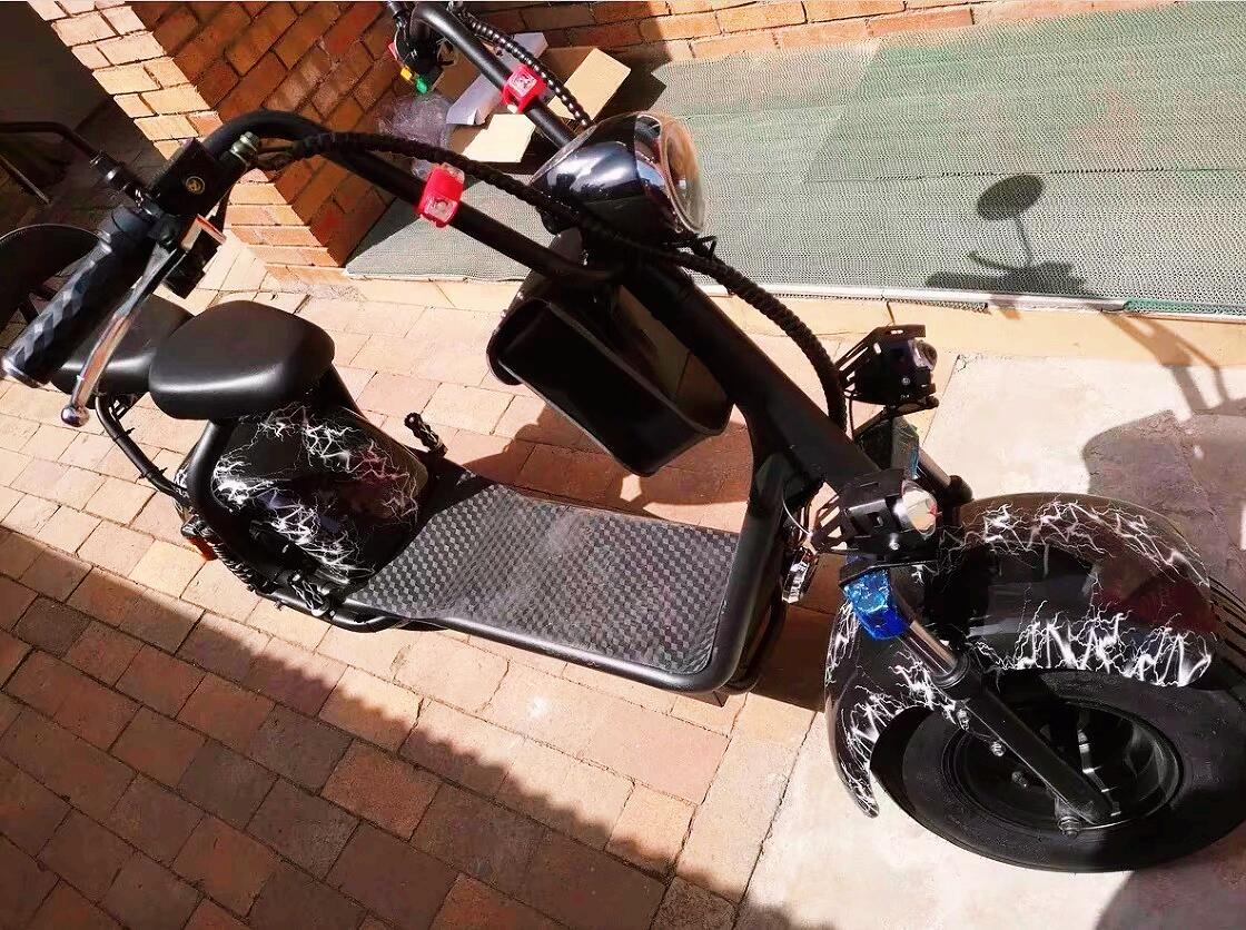 Электроскутер CityCoco Ситикоко в стиле Harley: широкие шины, Bluetooth-колонки, гидравлика, бесшумный мотор, литиевый аккумулятор photo review
