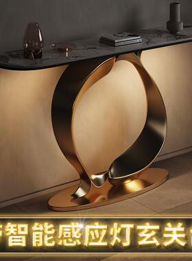 板别墅客厅轻奢入户玄关锈钢一案体TIQ靠墙条北欧现代简约不岩玄