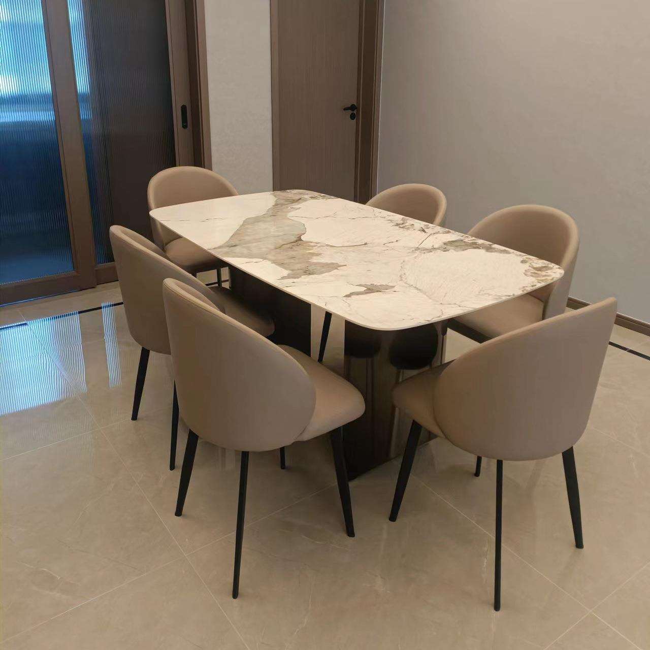 式家用高档皮餐椅现代简约轻奢餐设计师款饭皮凳子洽谈意桌高桌端