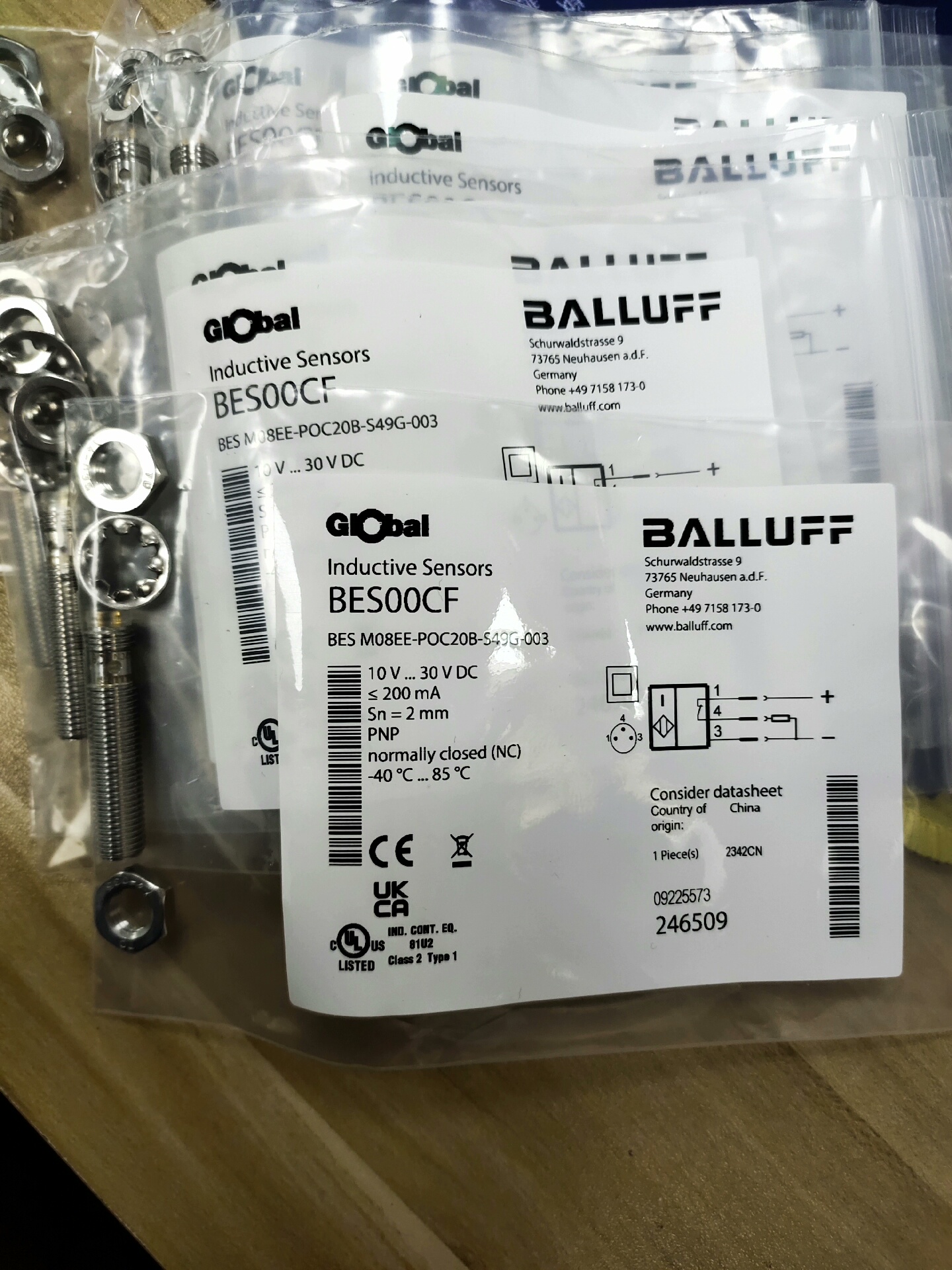 BES00CF BES M08EE-POC20B-S49G-