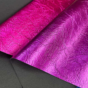 现货金属珠光哈密瓜纹PU皮革万锦仿棉绒底布刮纹箱包鞋 材皮革面料