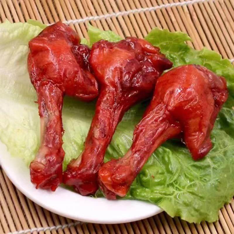 现货乡吧佬小腿王开 袋即食五香卤味香辣熟食鸭翅根小零食充饥夜