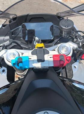 适配春风675SR-R机车减震手机架导航防震骑行装备防抖螃蟹