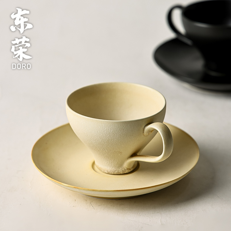 東榮陶瓷家用手工早餐杯咖啡牛奶日式燕麥杯粗陶簡(jiǎn)約純色杯子帶碟