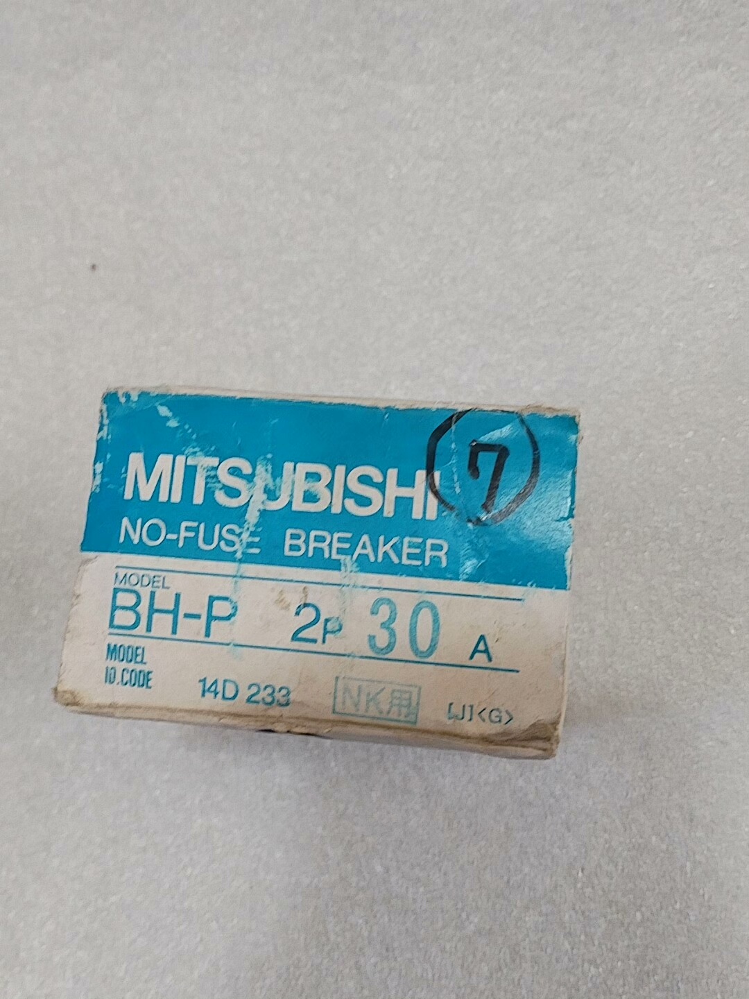 三菱断路器 BH-P 2P 30A 全新原装进口，型号BH-