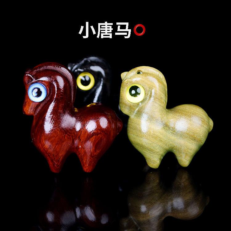 创意檀木唐马diy挂件个性茶桌雕刻汽车内饰装饰工艺品供应