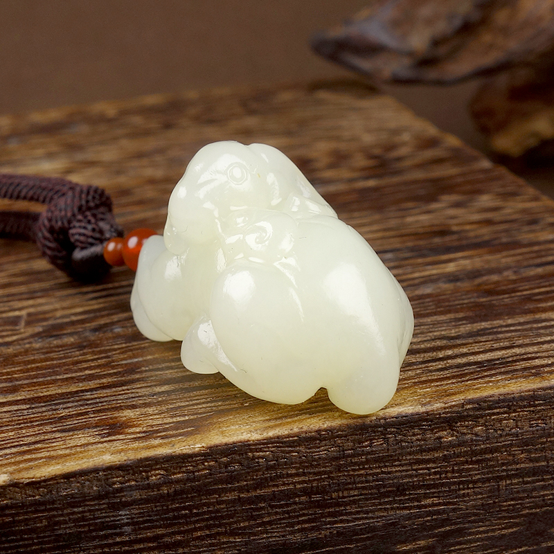 C收藏级保真新疆和田玉若羌黄口料无结构玻璃种生肖羊吊坠14.40g