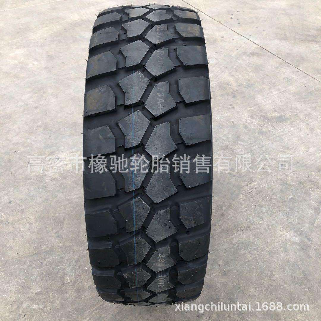 装甲车特警车 轮胎335/80R20 305 335 365/80R20真空越野轮胎