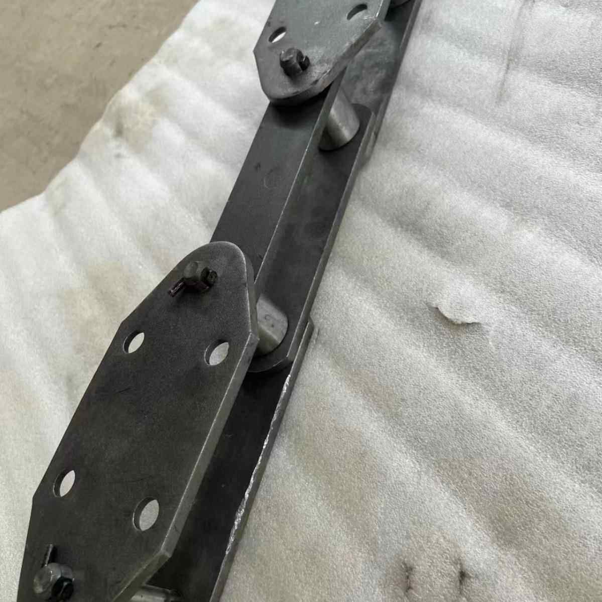 型NE斗式提升机链180条45#钢40C板R材质重链条工业爬坡喂料送输机