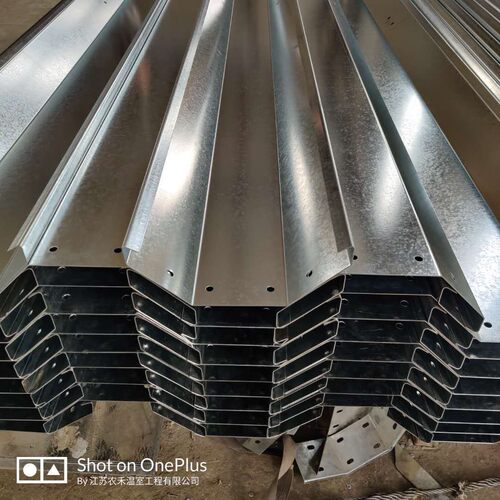 直销新款热镀锌大棚水槽连栋温室天沟托架落水斗拱管压板配件排水 - 封面