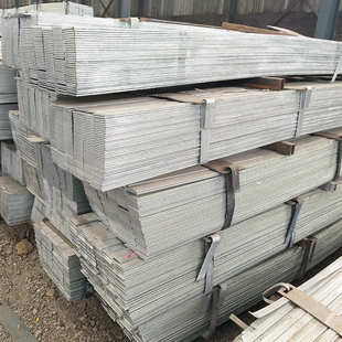 机械制造扁铁 交通护栏扁铁 量大优惠 镀锌扁铁 山东泰安加工扁铁