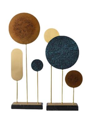 现代金属艺术圆片摆件新中式家居样板房酒店展厅玄关大气软装饰品