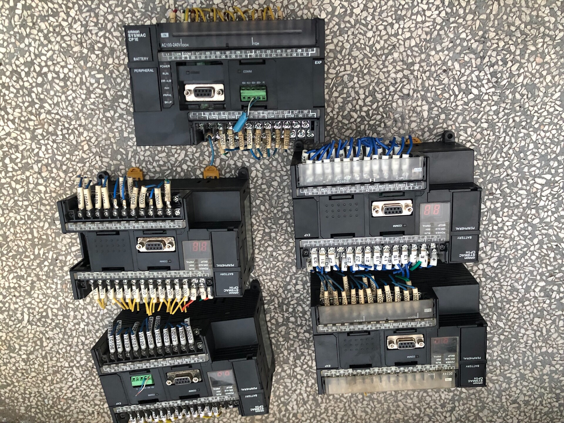 欧姆龙、CP1E－N40DR－A、一个：CP1E－N40DR