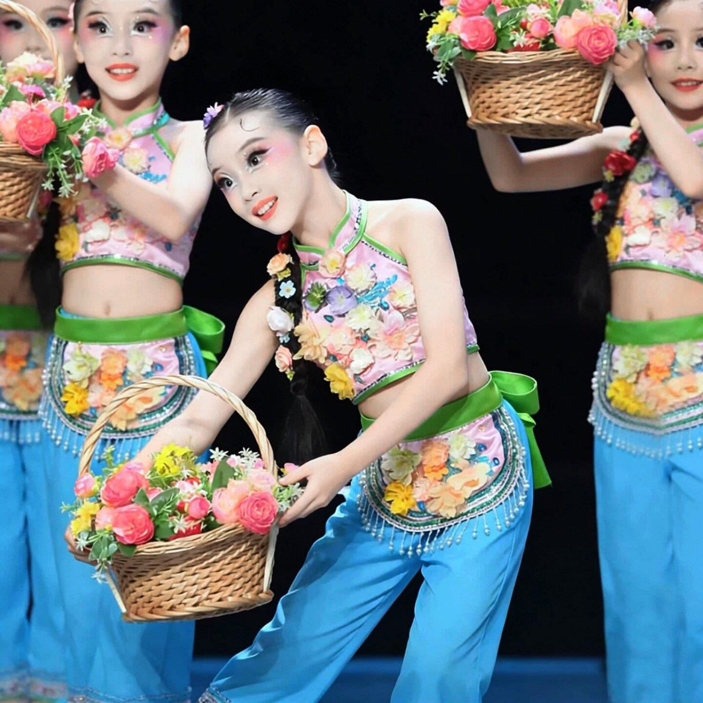 幼儿又见南泥湾舞蹈演出服女童采花姑娘群舞桃花娃娃跳春来表演服