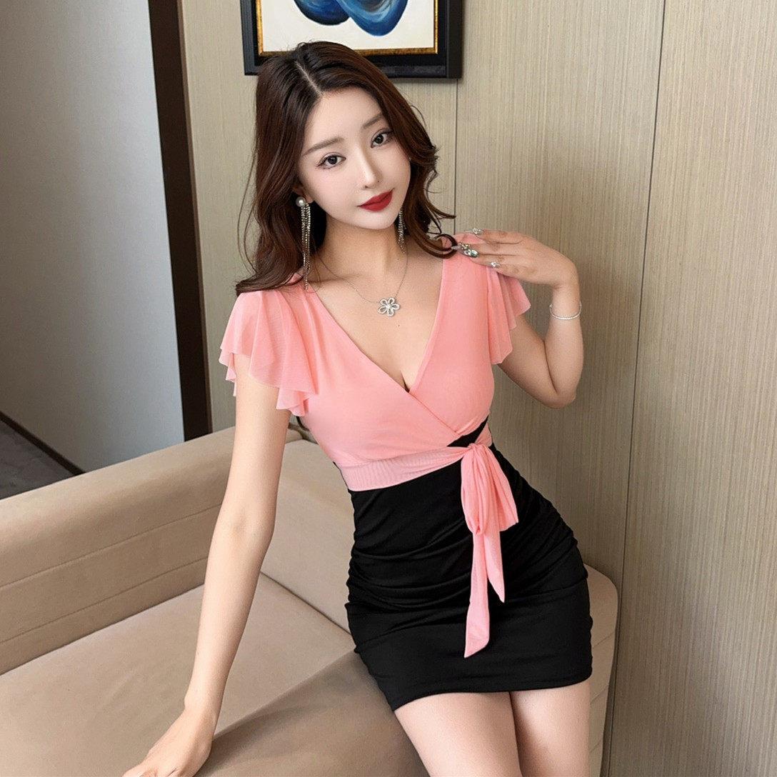 小个子足浴工作服女足疗技师气质显身材褶皱撞色低胸连衣裙女