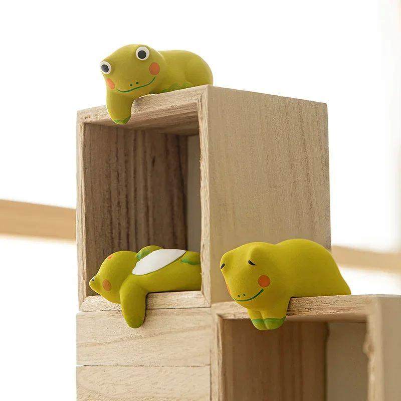 Computer Screen Montor Small Ornaments Desktop Doll Cat Rab