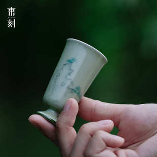 觅青手工釉下粉彩手绘太湖石苍翠高足酒杯中式 束刻 杯茶具主人杯