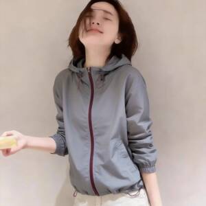 韩国2026春夏新款宽松连帽防晒衣女薄款小个子撞色洋气冲锋衣外套