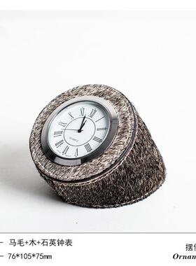 现代轻奢金属艺术马毛台面钟表摆件样板间售楼处客厅软装饰品