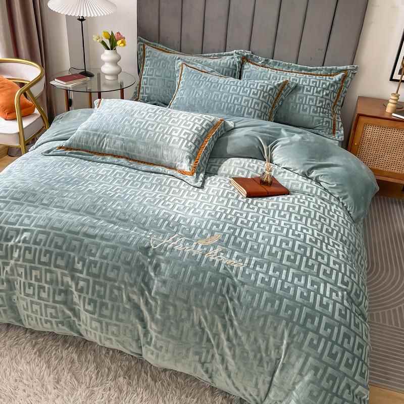 正品A类婴儿绒水牛奶绒四件套晶暖绒冬保加厚珊瑚绒法兰季绒被套