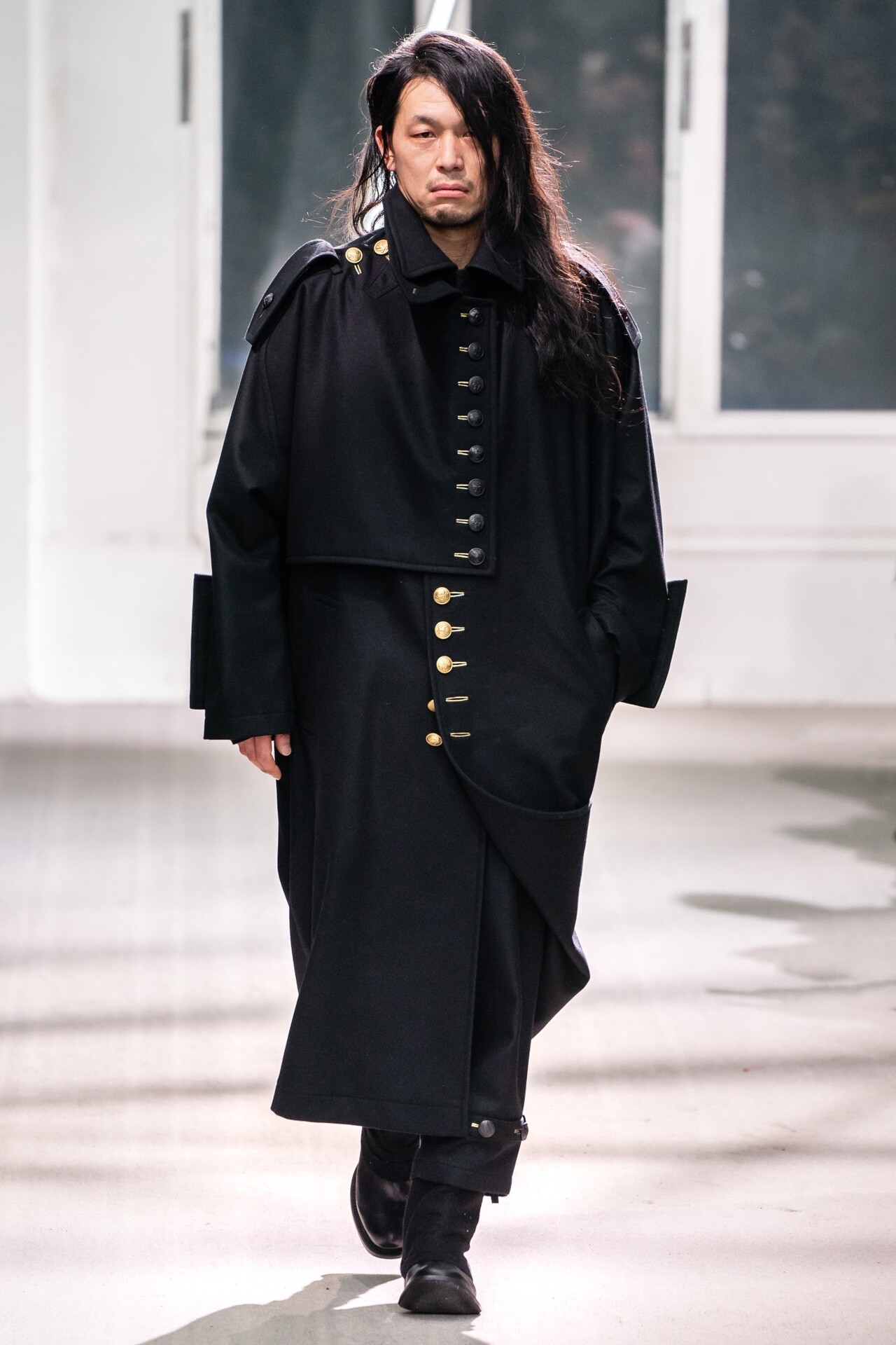 Yohji Yamamoto 19AW Gold Button Military Coat — detail