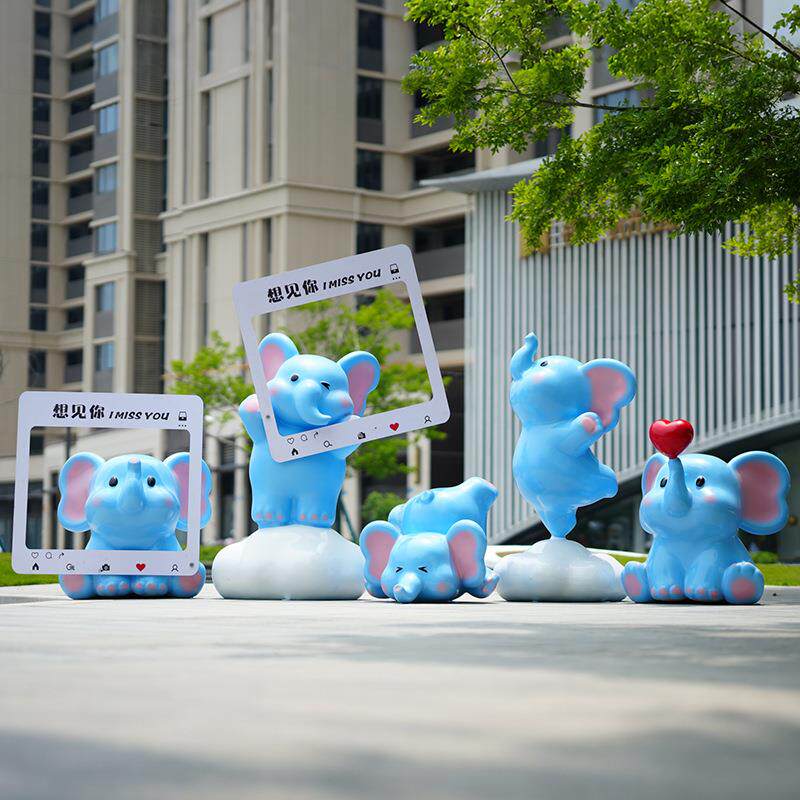 玻璃2025.7.2钢卡通象雕塑户外园大林小区网红打卡幼场儿园装饰摆