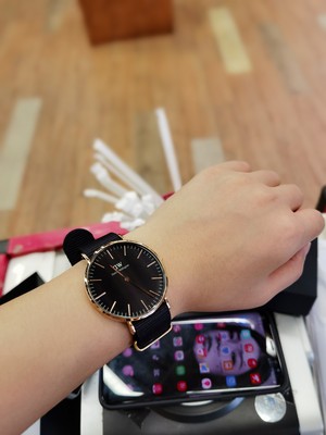 丹尼尔惠灵顿手表怎么样三周使用诉说质量问题