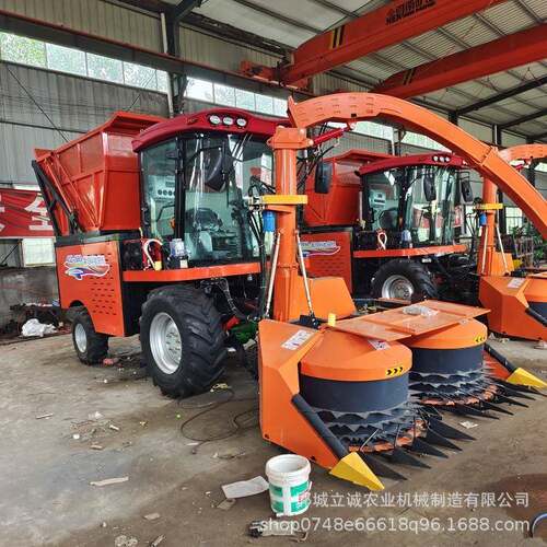 大型轮式牧草秸秆青储机全新小型牧草青储机多功能农用青贮收割机