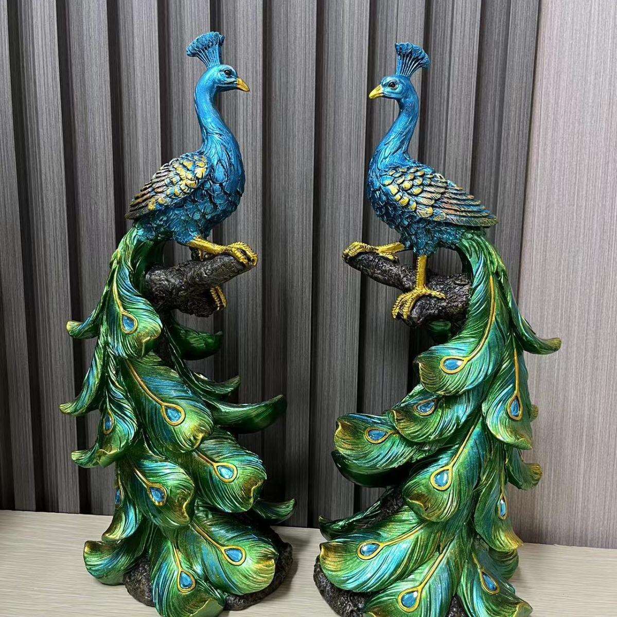 孔雀手绘树脂工艺品摆件送礼玄关酒柜装饰品