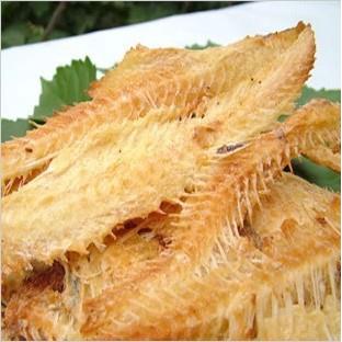 香酥鱼排 香烤鱼骨带肉 酥软可口 鳕鱼骨头 整箱20斤10斤散装
