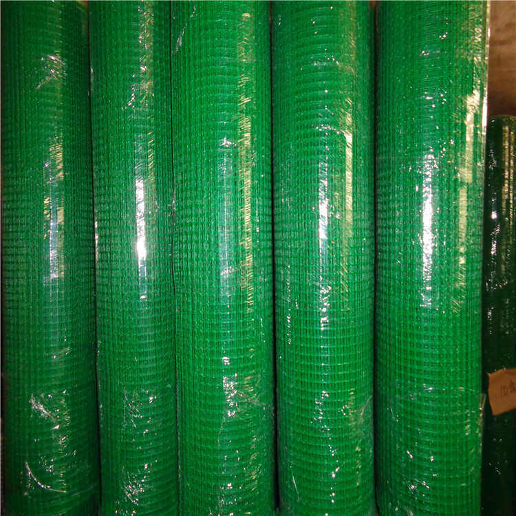 养殖围栏网 2.0毫米线 3厘米网格浸塑电焊网 围鸡护栏网厂家,金属材料及制品,丝网/金属网,淘宝优惠券,粉丝福利购,淘宝优惠卷