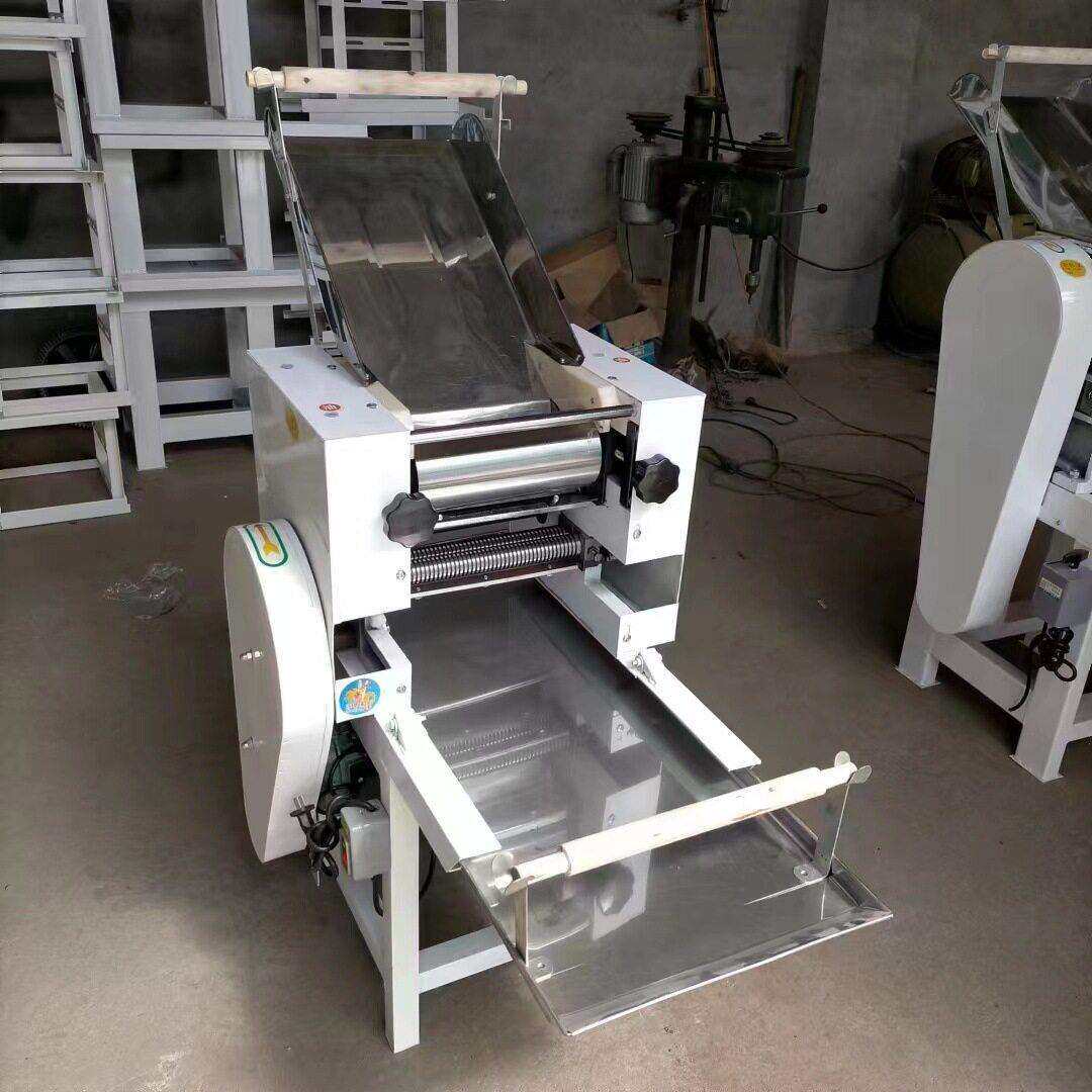 东北叉子面条机学校用压面皮机面馆食堂食品加工机器