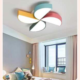 现代房房间卡通新款 吸顶灯创意儿童led灯公主女孩2018卧室灯简约