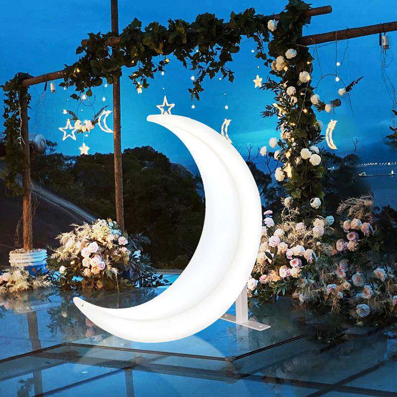 户外发光秋千月亮吊椅夜光七彩太阳能防水大型秋千架白色度假村