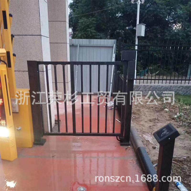 电动广告门小区人行通道门禁系统人脸识别一体机自动栅栏门小门