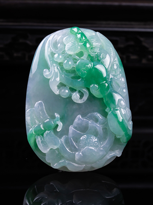 缅甸天然真品翡翠冰蓝满色飘绿高端厚装闪拍鸟语花香玉吊坠38.43g