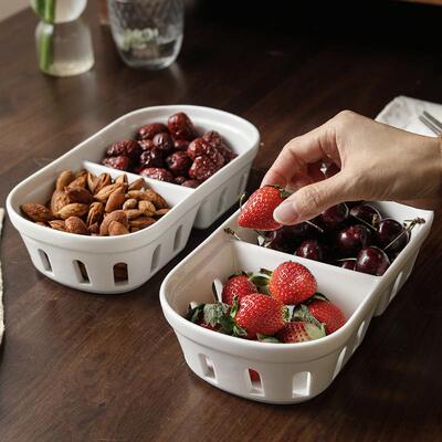 Ceramic two grid hollowed out berry bowl