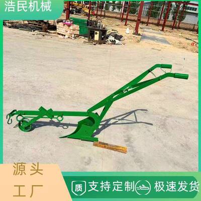 牛马畜牧耕地犁松土步行开沟牛拉犁牛拉犁