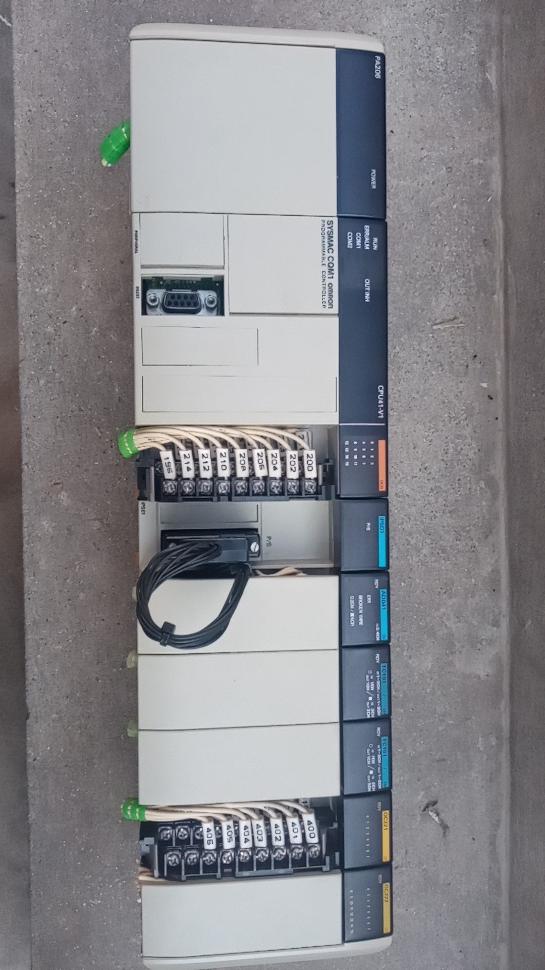 欧姆龙PLC  PA206一只，CPU41-V1一只，IPS