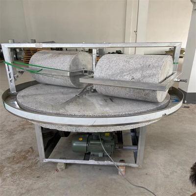 单辊磨辣椒面石碾 青稞艾绒粉辣椒面研磨 多功能磨面机