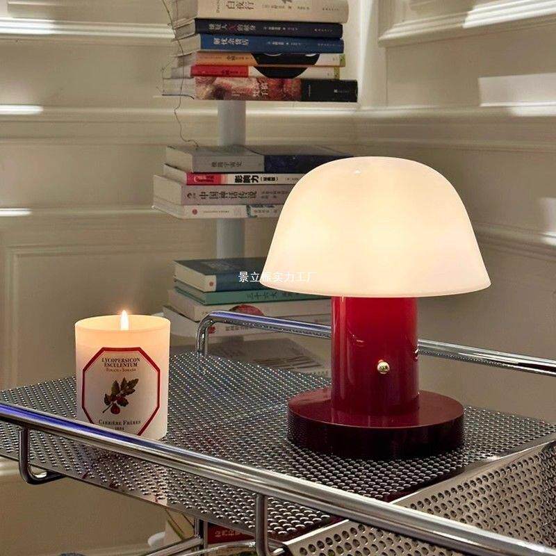 蘑菇灯复古露营氛围感温馨时尚书房灯充电触摸蘑菇台灯2025新款灯