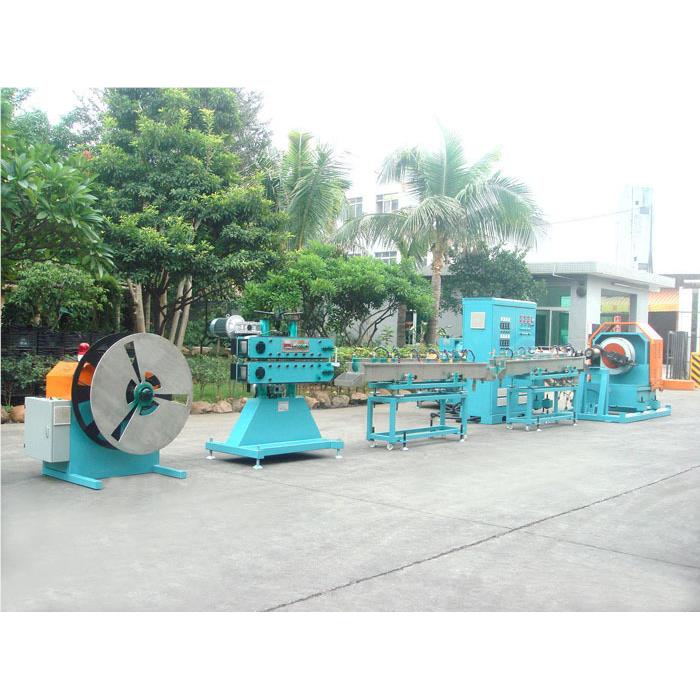 厂家供应VP多色共挤钢C丝管挤出机生产线 多C色PV钢丝软管机器