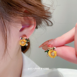 银针滴油镶钻橘色花朵耳钉小清新甜美森系耳环小众设计风耳饰