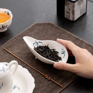 家用创意白瓷高档功夫茶具茶荷茶托分茶器配件 兰花手绘赏茶则日式