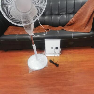 厂家出口16寸落地扇太阳能直流12V落地电风扇立式摇头扇Solar Fan