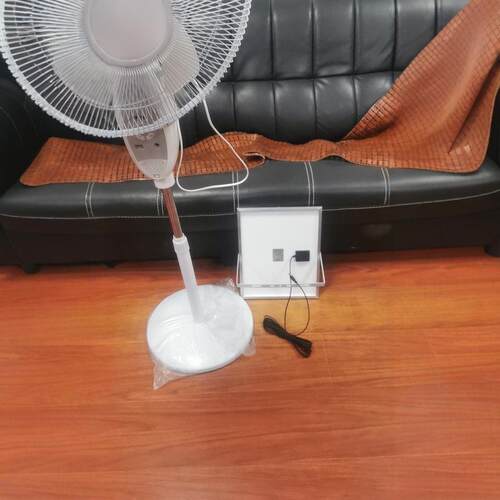 厂家出口16寸落地扇太阳能直流12V落地电风扇立式摇头扇Solar Fan