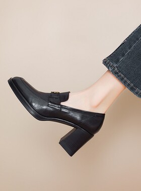 【意大利】René Vanvilla复古山茶花?粗跟8cm 真皮金扣乐福鞋女