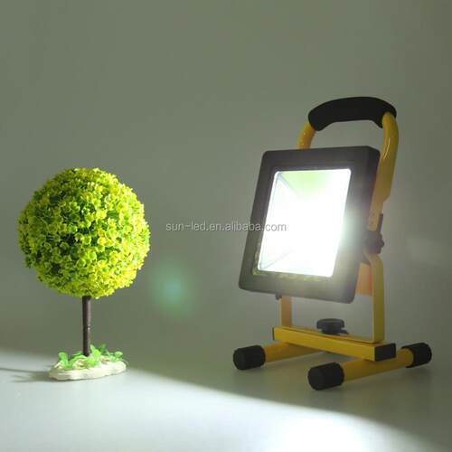 大量供应 LED 泛光灯 100w 可充电 LED 泛光灯户外泛光灯
