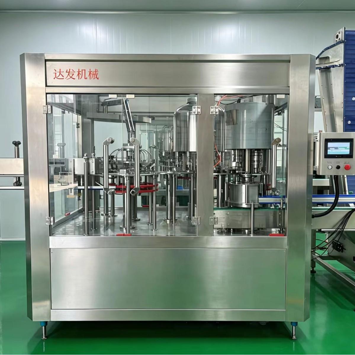 小纯净水苏打矿泉水处理设备全套自动化机械生产线水灌装机厂