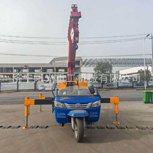 3吨5吨三轮吊车 建筑工程小型三马子起重机 油电两用三轮改装吊机